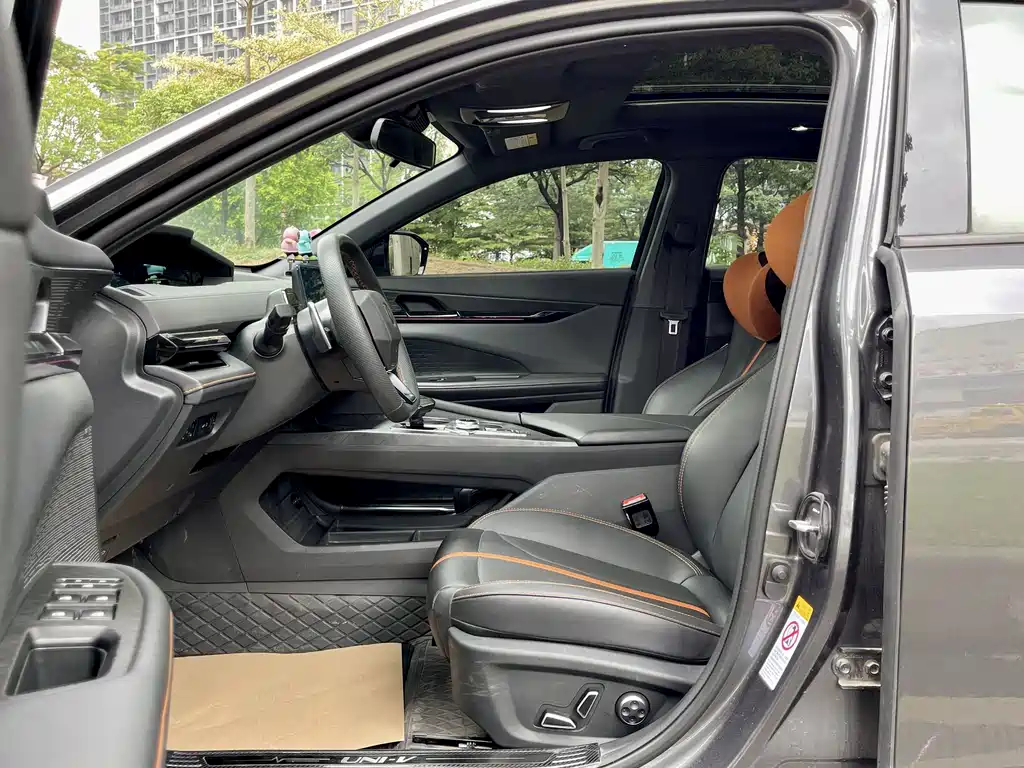 Changan UNI-V 2024 1.5T