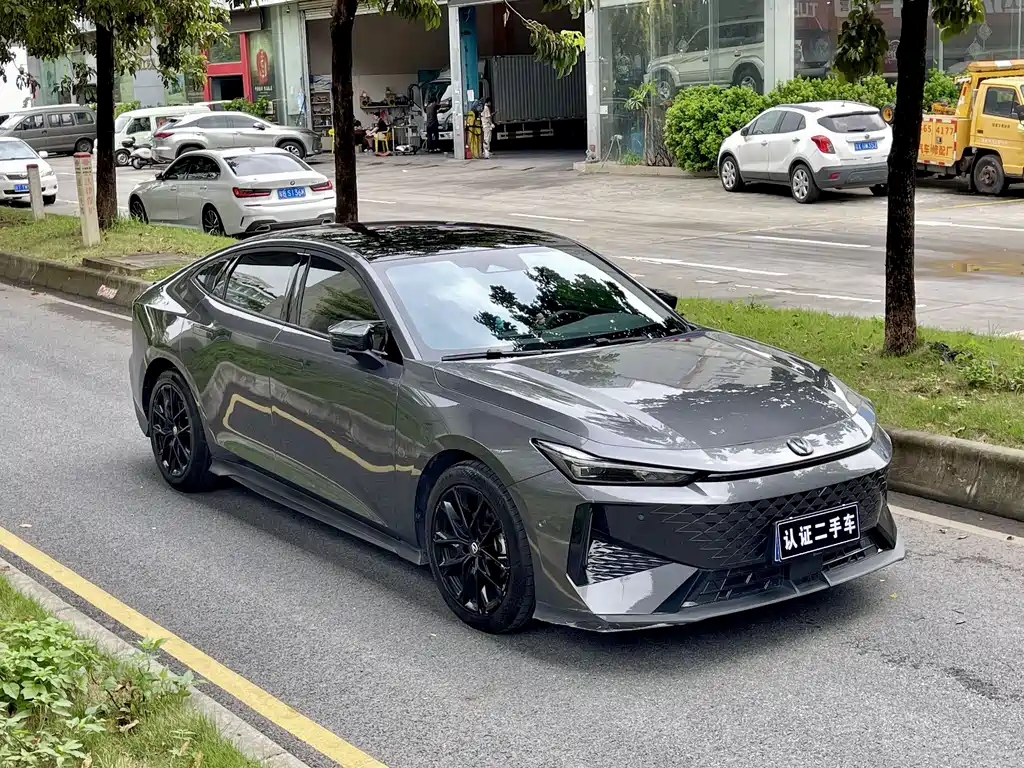 Changan UNI-V 2024 1.5T