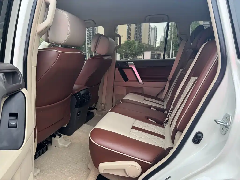 Toyota Land Cruiser Prado 2020 2.7L