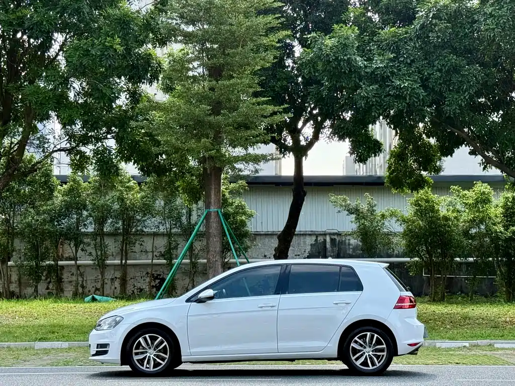 Volkswagen Golf — миниатюра 5