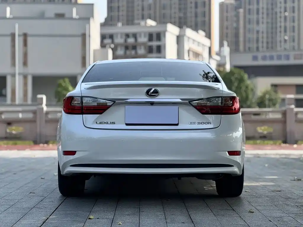Lexus ES — фотографии объявления, Фото 9