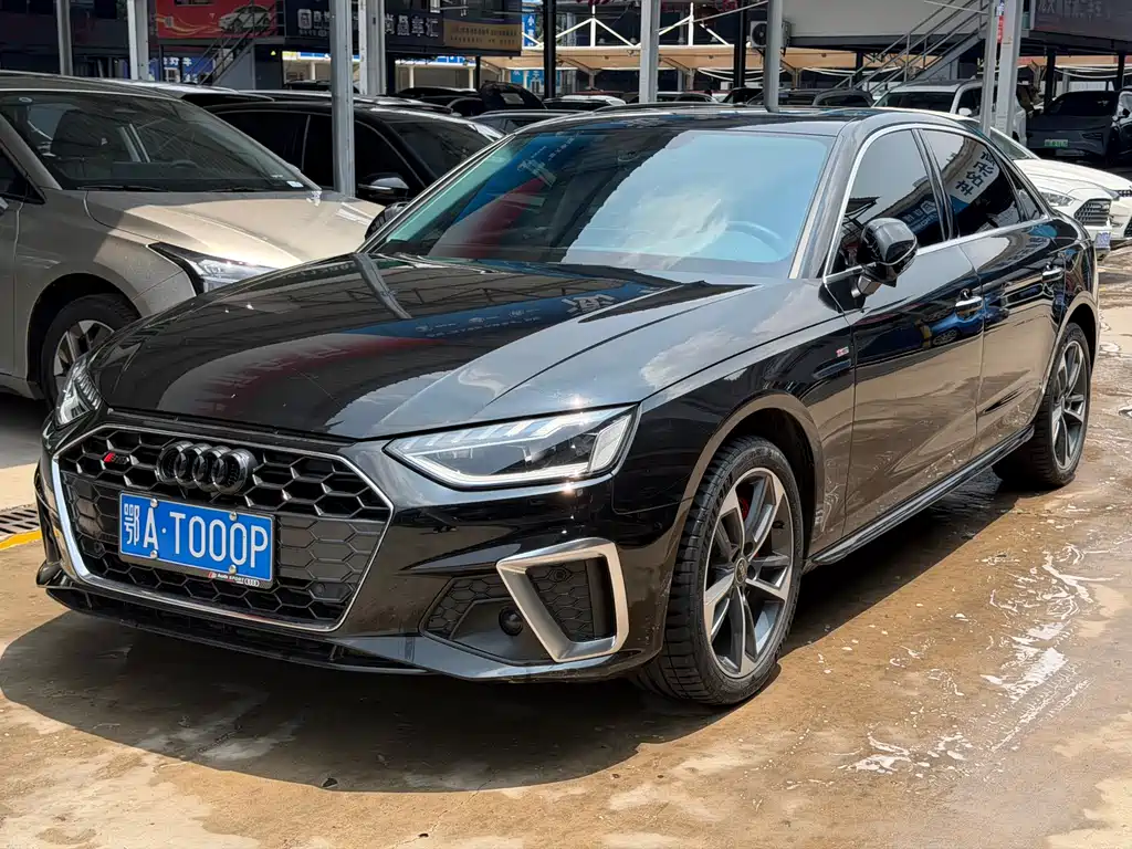 Audi A4L 2022 40 TFSI Fashion