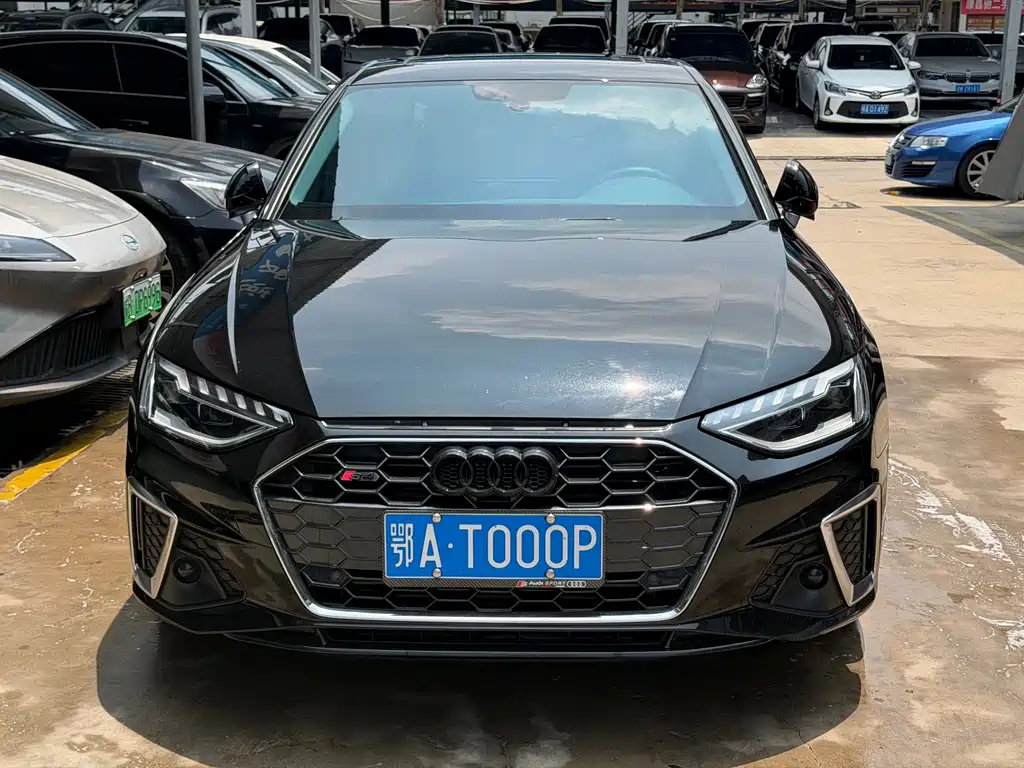 Audi A4L 2022 40 TFSI Fashion