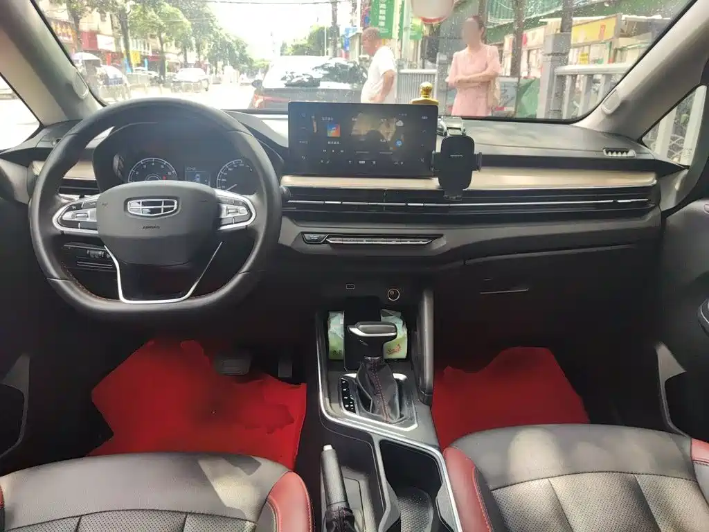 Geely Vision X3 — миниатюра 5