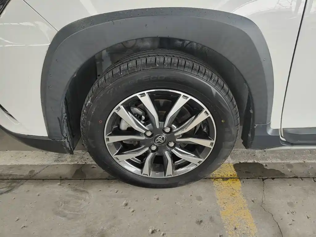 Toyota Yaris L — миниатюра 23