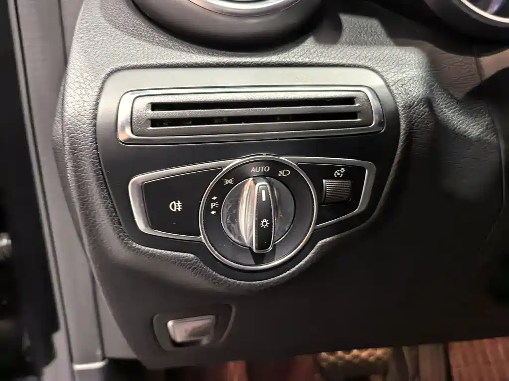 Mercedes-Benz GLC — миниатюра 5