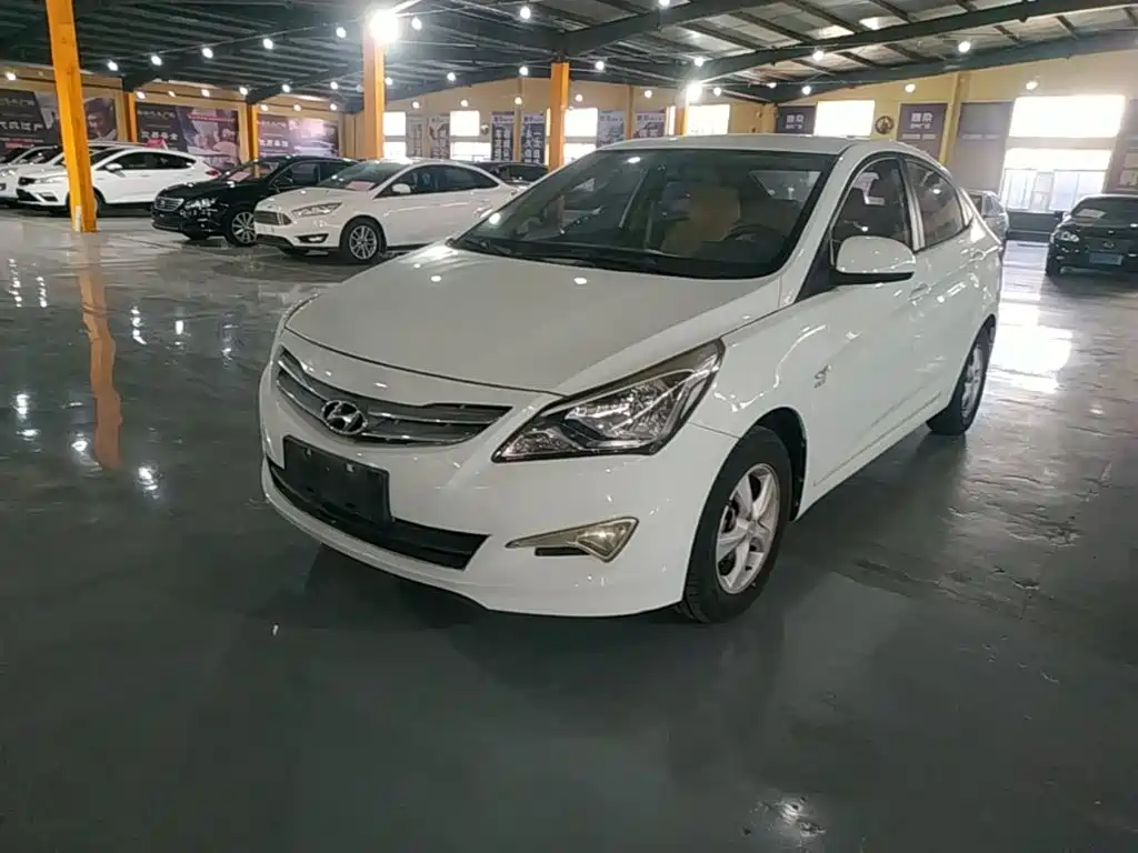 Hyundai Verna — миниатюра 2