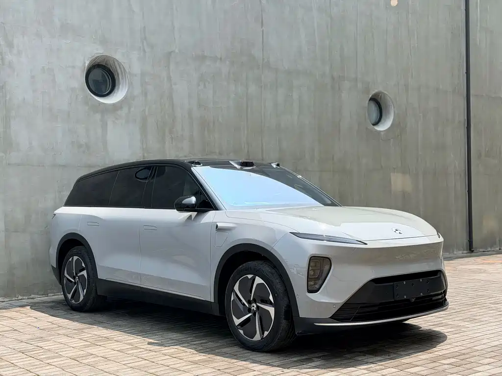 NIO ES8 2023 75kWh