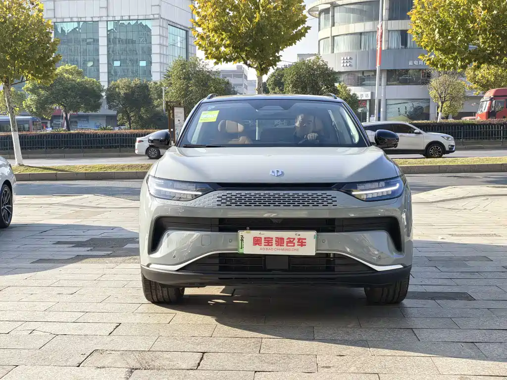 ZERO-RUNNING CAR ZERO RUN C11