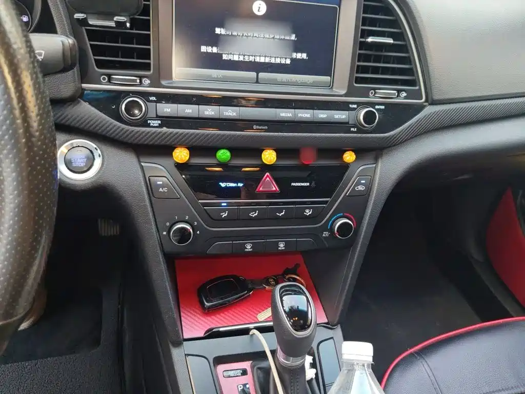 Hyundai Elantra — миниатюра 6