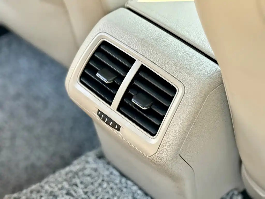 Volkswagen Golf — миниатюра 16