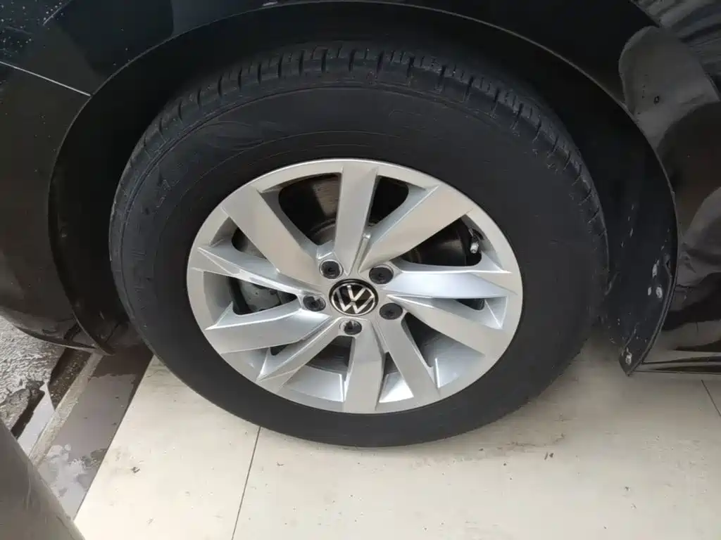 Volkswagen Passat — миниатюра 23