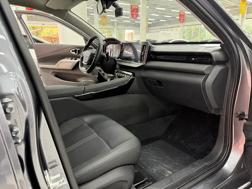 Baojun Valli — миниатюра 13