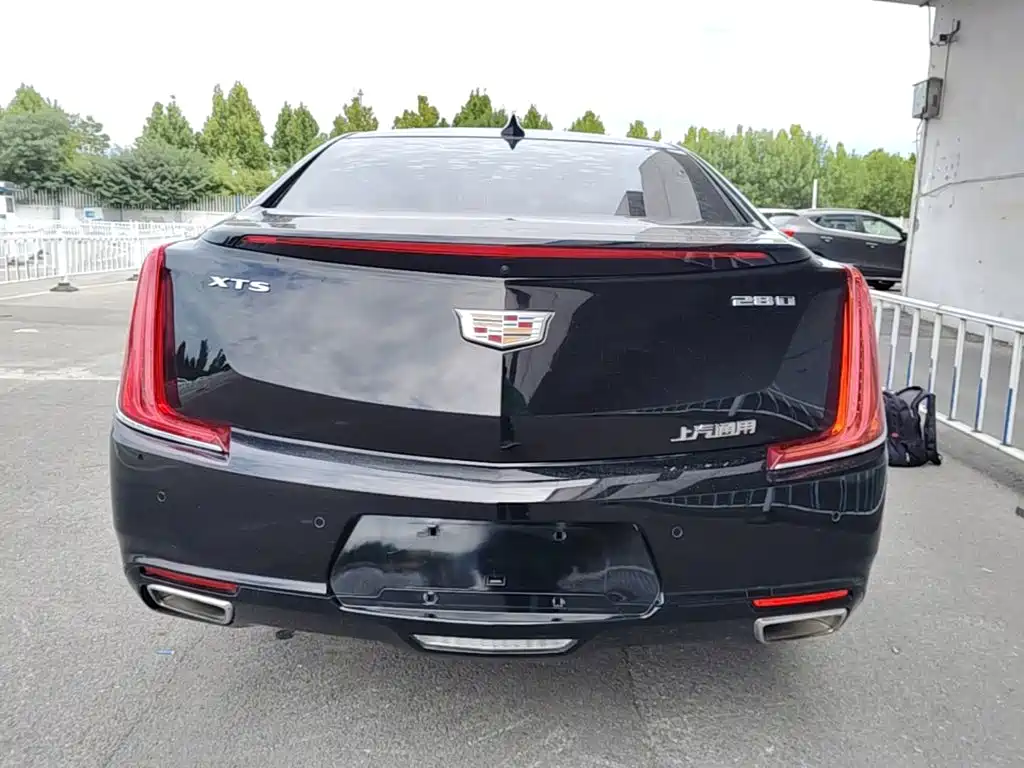 Cadillac XTS — миниатюра 6