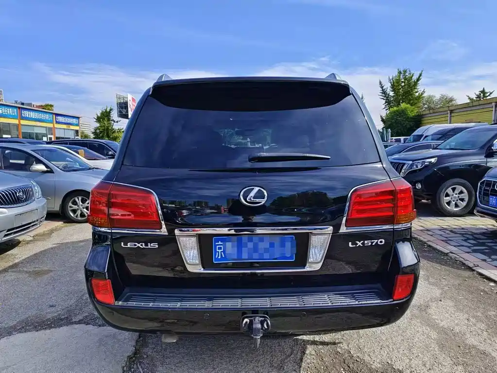 Lexus LX 2009 570