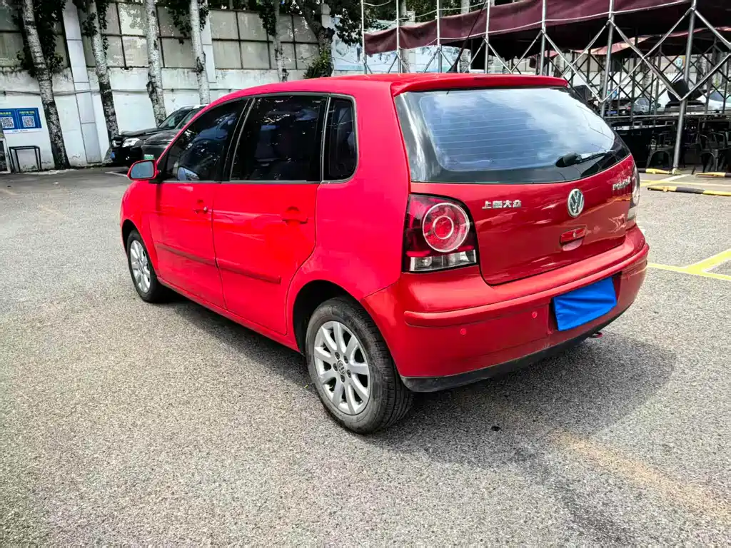 Volkswagen Polo 2009 1.4L AT