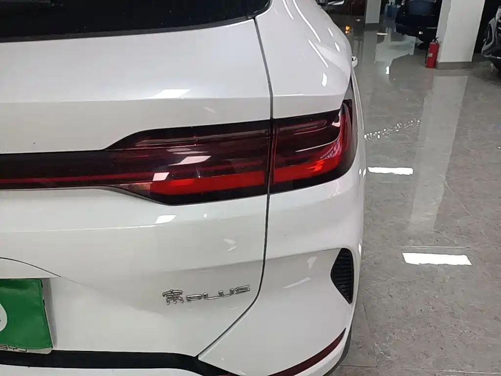 BYD PLUS New Energy — миниатюра 8