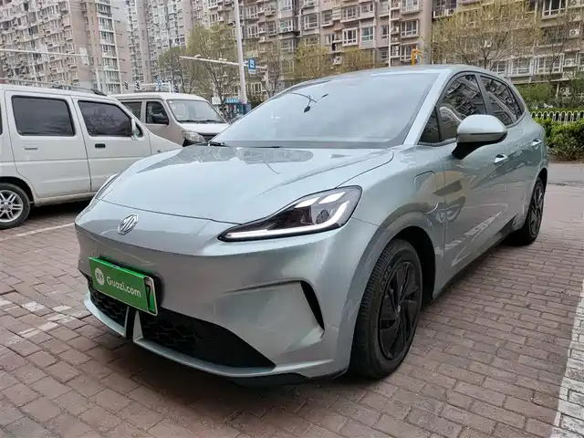 2025 MG MG4