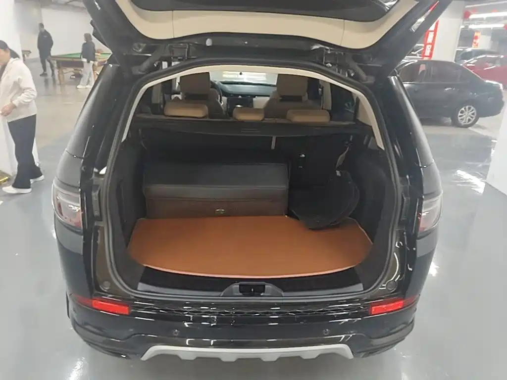 Land Rover Discovery Sport — миниатюра 19