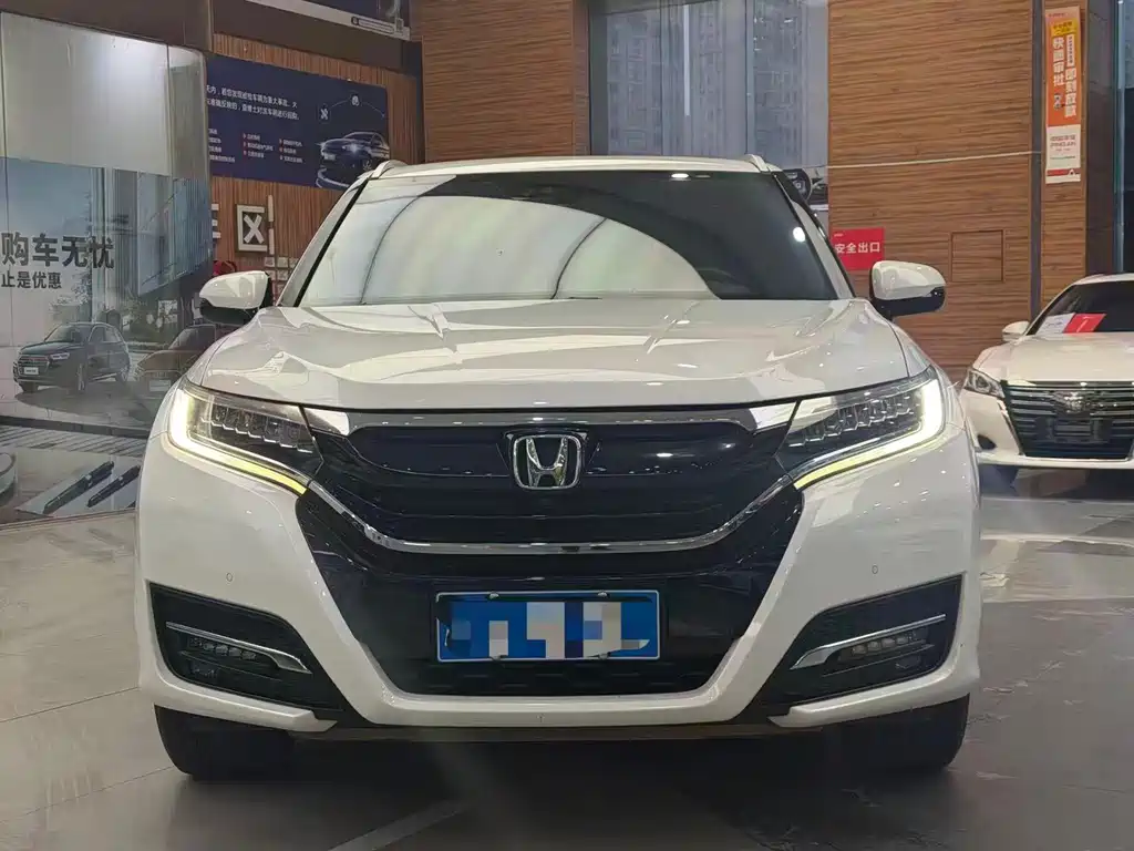 HONDA UR V