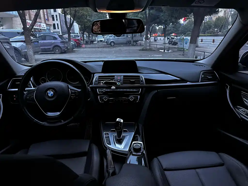 BMW 3 Series 3 2018 320Li Fashion
