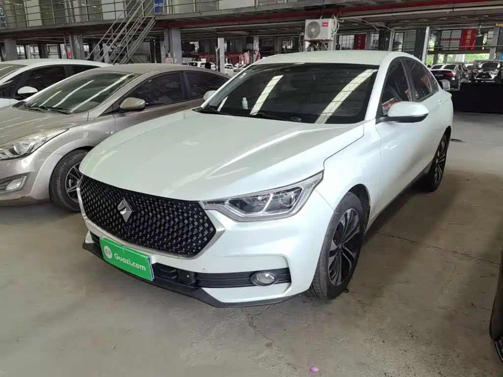 Baojun RC-6 — миниатюра 2