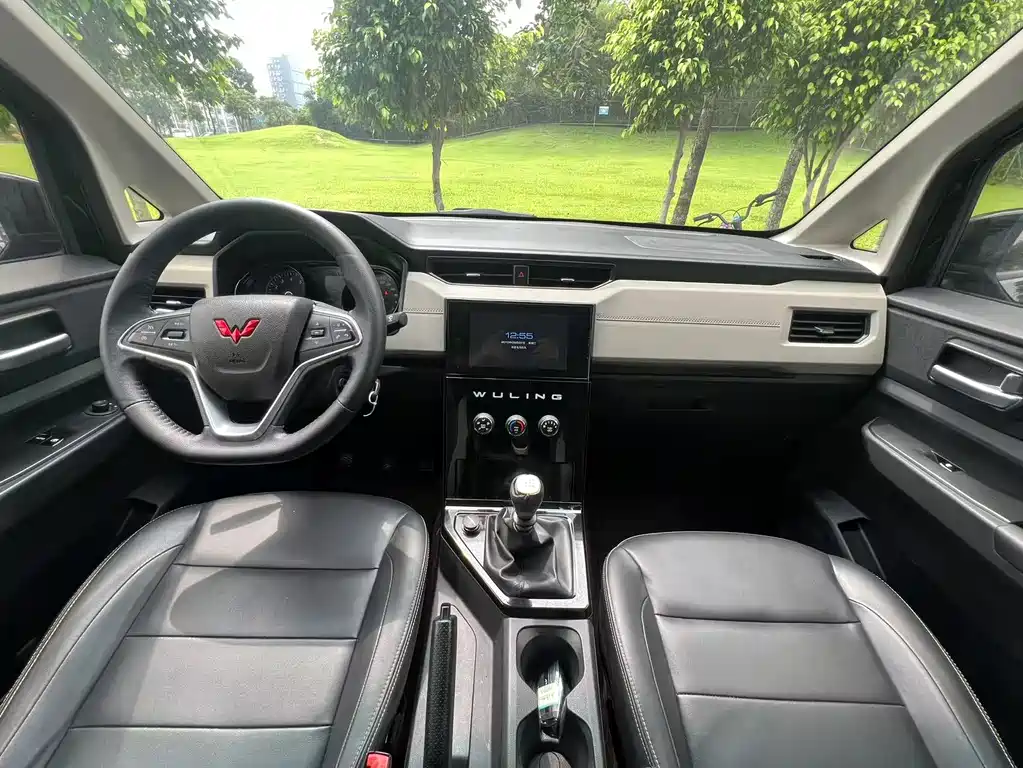 WULING WULING JOURNEY