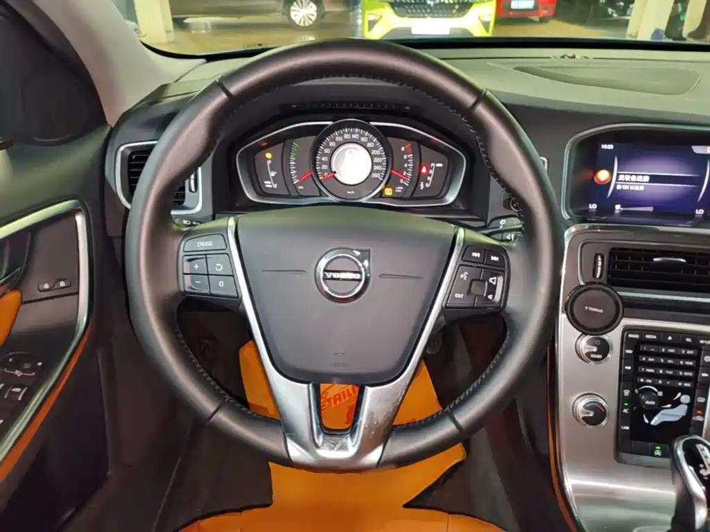 Volvo S60 — миниатюра 11