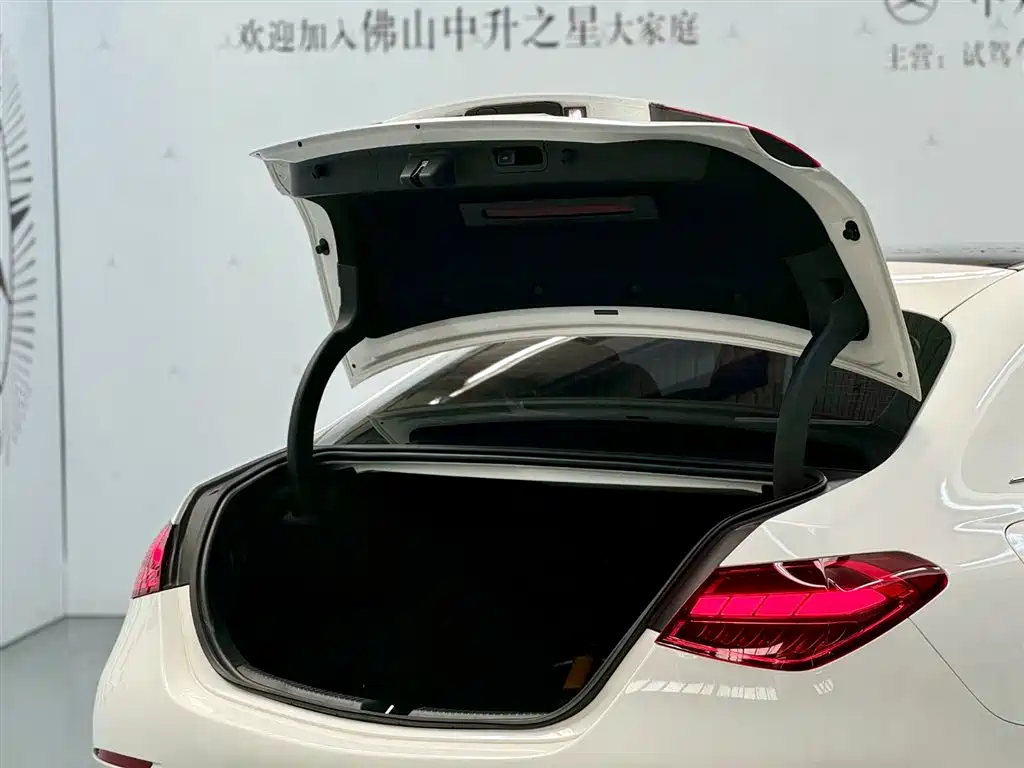 Mercedes-Benz C-Class C 2024 C 260 L Sport