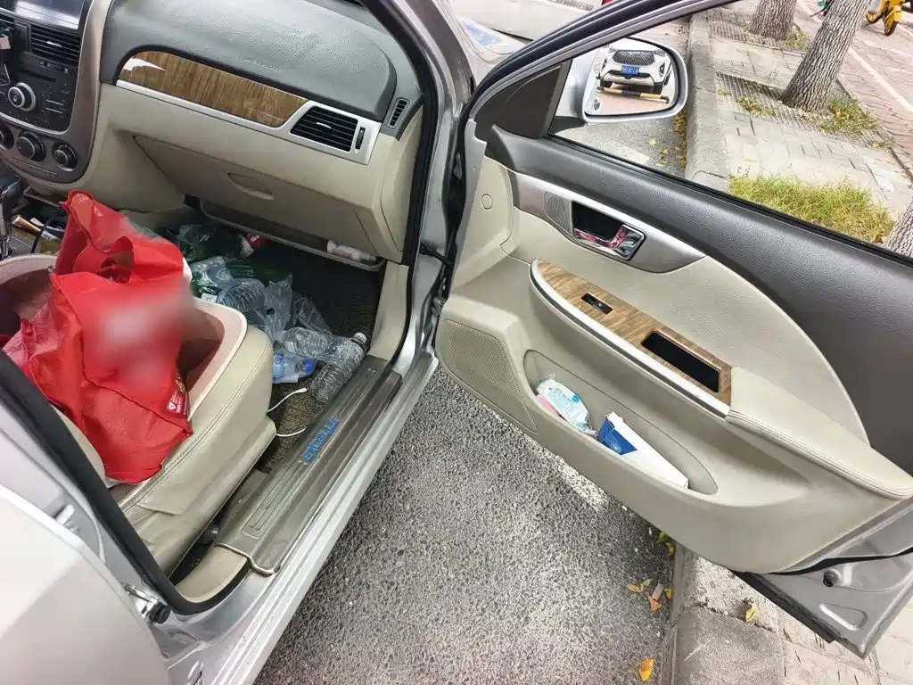 Buick Excelle — миниатюра 18