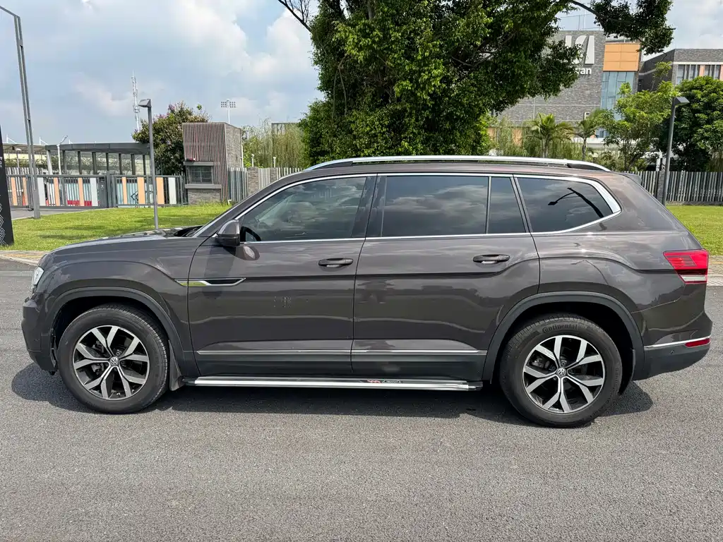 Volkswagen Teramont — миниатюра 3