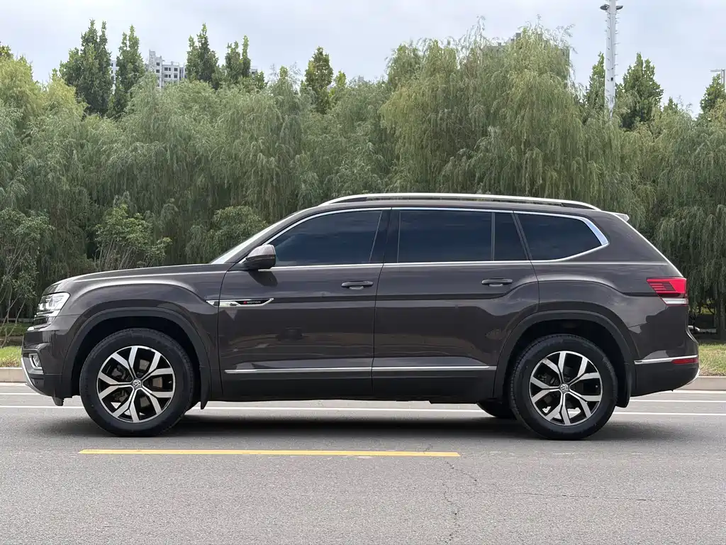 Volkswagen Teramont — миниатюра 4