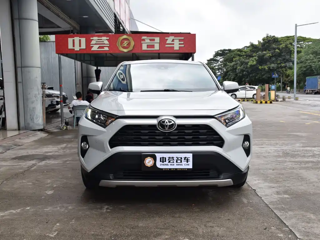Toyota RAV4 2022 2.0L CVT Plus