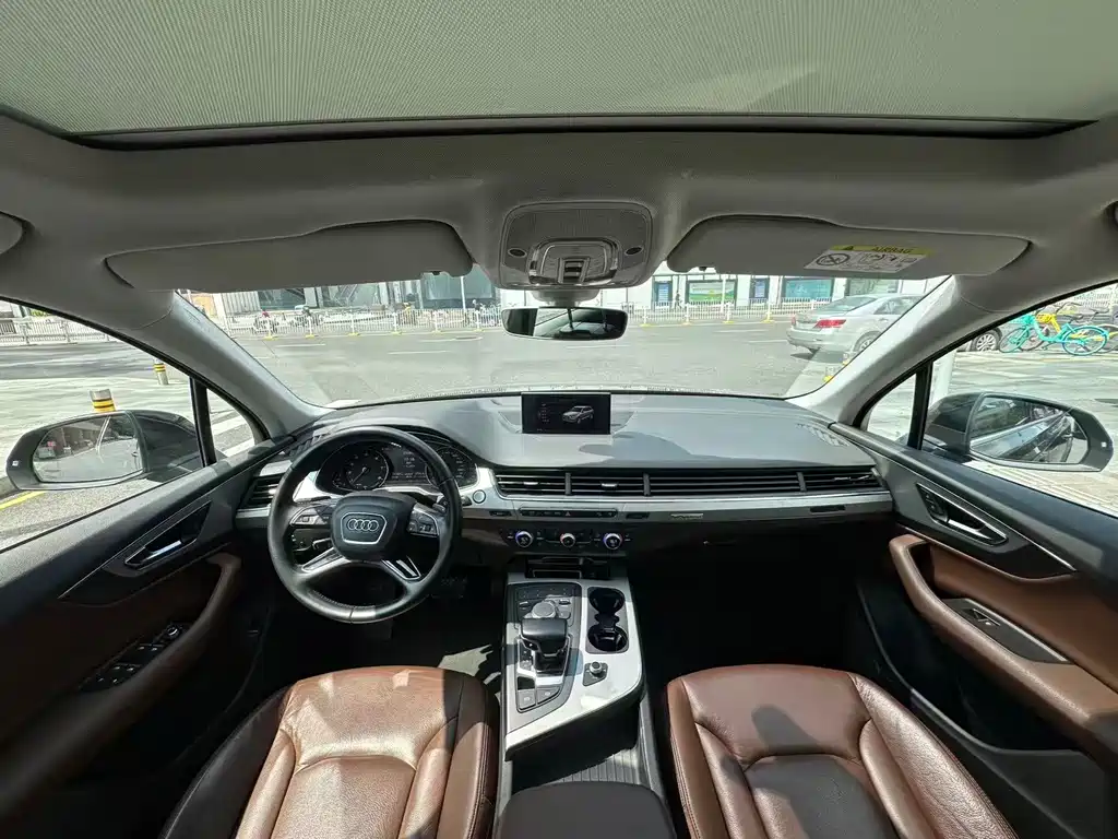 Audi Q7 — миниатюра 8