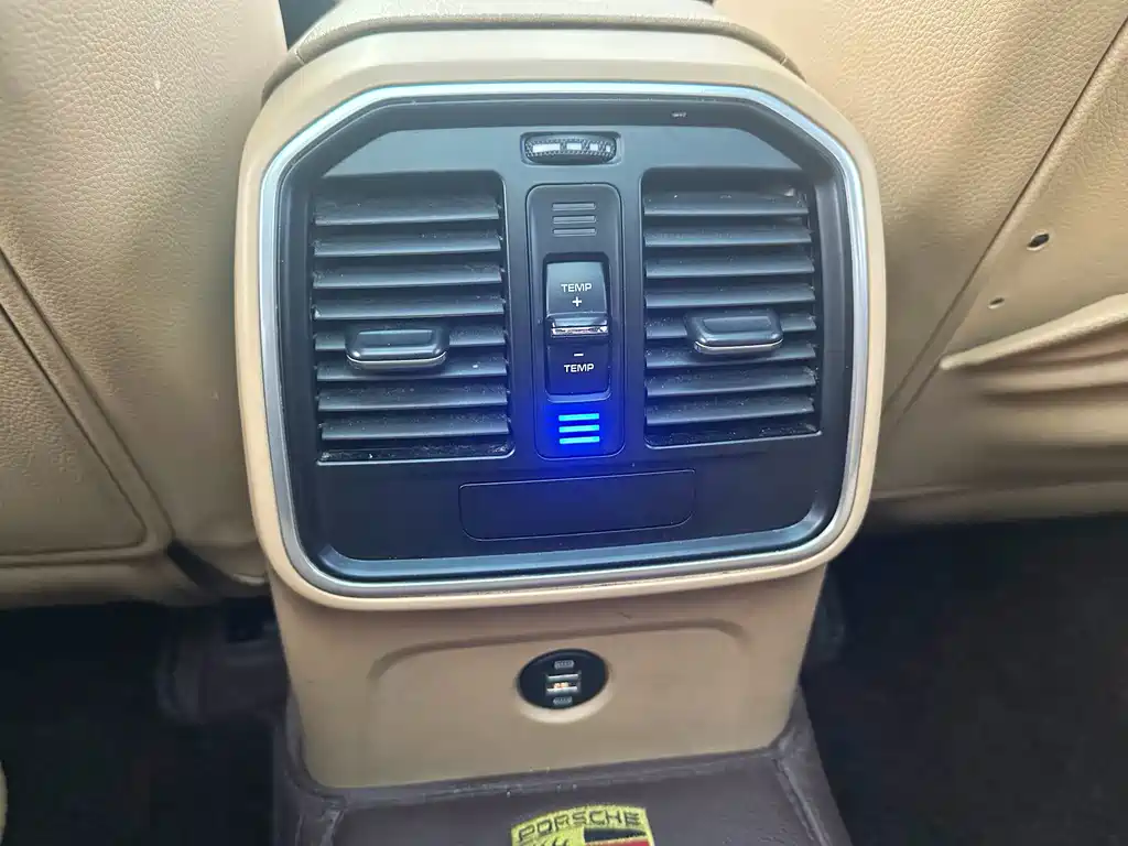 Porsche Macan — миниатюра 18