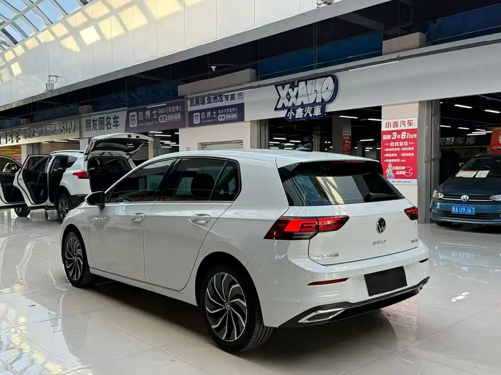 Volkswagen Golf — миниатюра 9