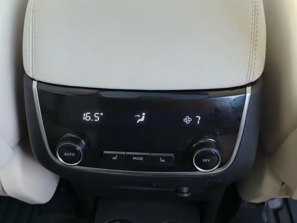 Li Auto Li ONE — миниатюра 22