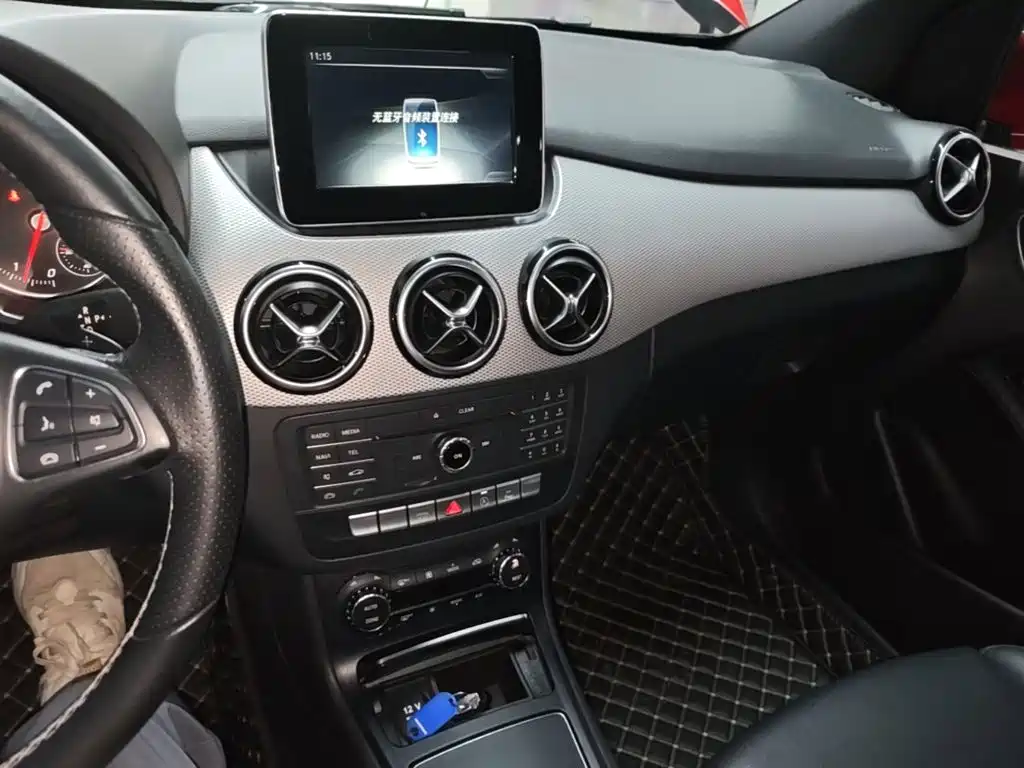 Mercedes-Benz B-Class — миниатюра 13