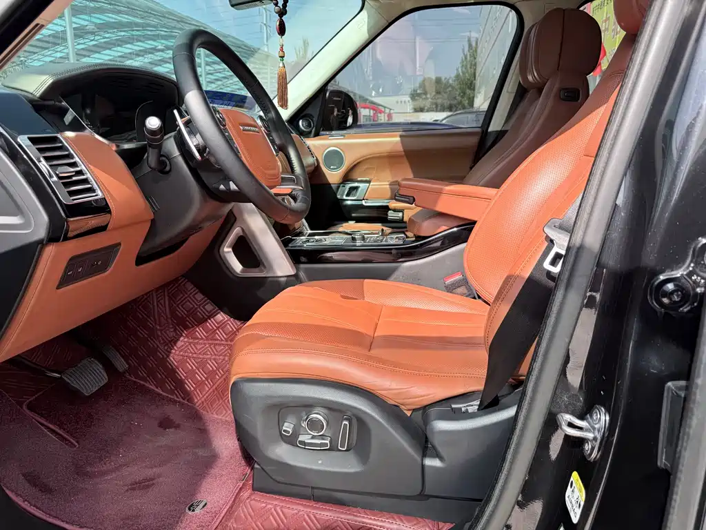 Land Rover Range Rover — миниатюра 8