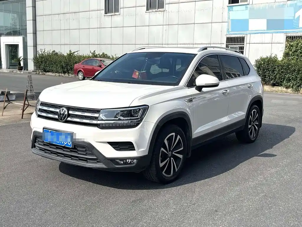 Volkswagen Tharu — миниатюра 2