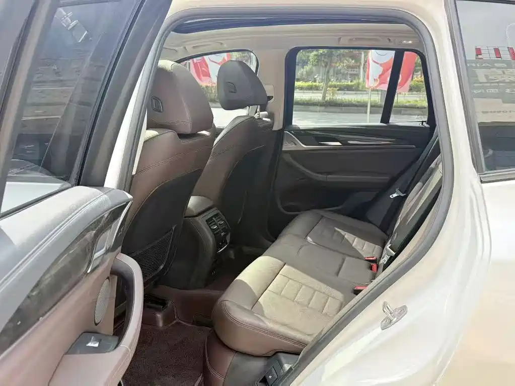 BMW X3 — миниатюра 5