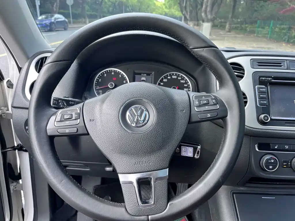 Volkswagen Tiguan — миниатюра 11