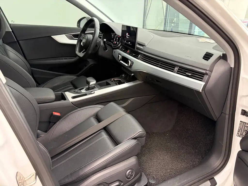 Audi A4L — миниатюра 10