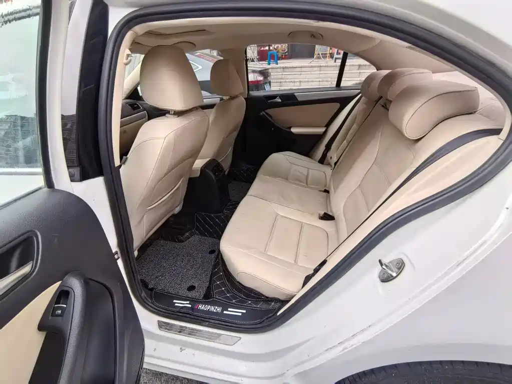 Volkswagen Sagitar 2014 1.4TSI AT Luxury