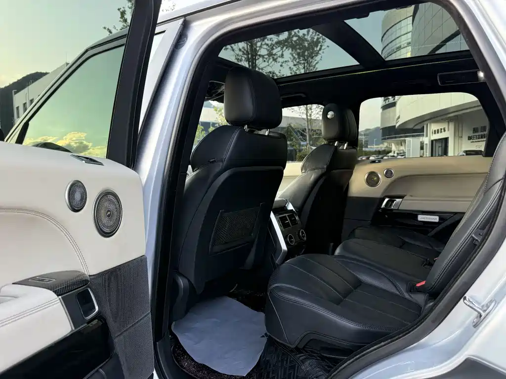 Land Rover Sport — миниатюра 4