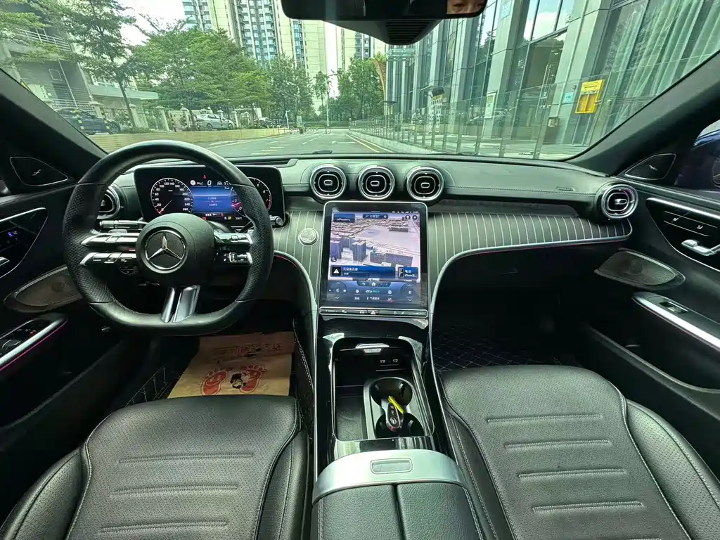 Mercedes-Benz C-Class — миниатюра 7