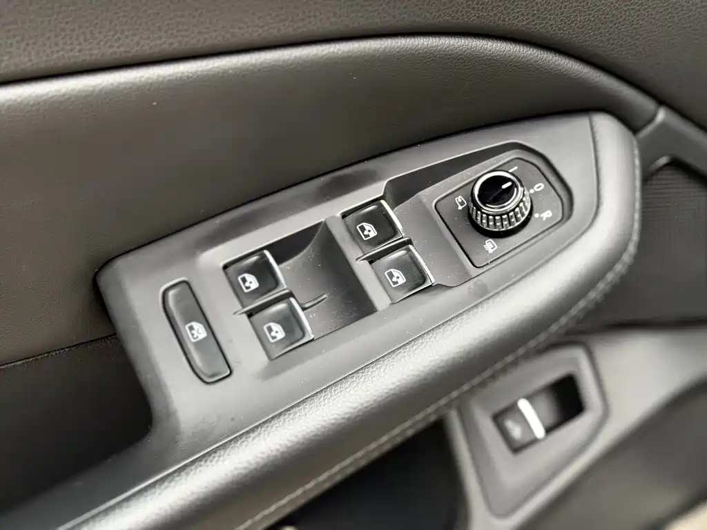 Volkswagen Phideon — миниатюра 10