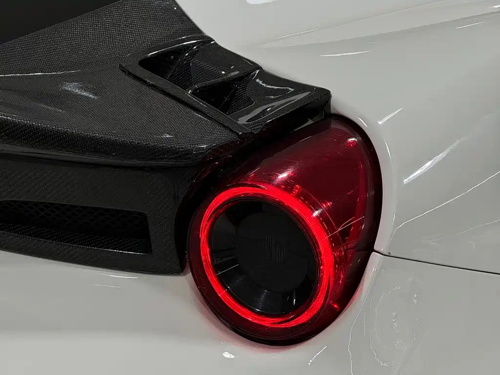 Ferrari 488 — миниатюра 6