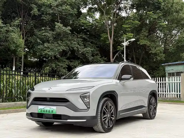 2021 Nio ES6