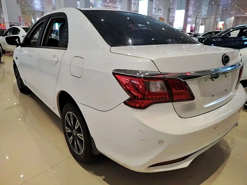 BYD F3 — миниатюра 5